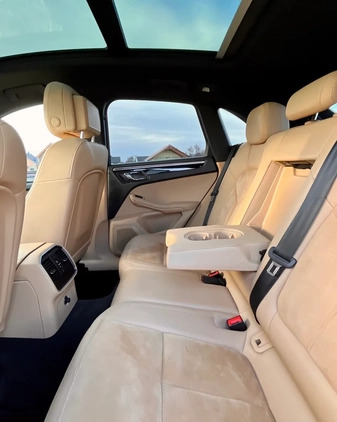 Porsche Macan cena 157800 przebieg: 114000, rok produkcji 2016 z Niemodlin małe 704